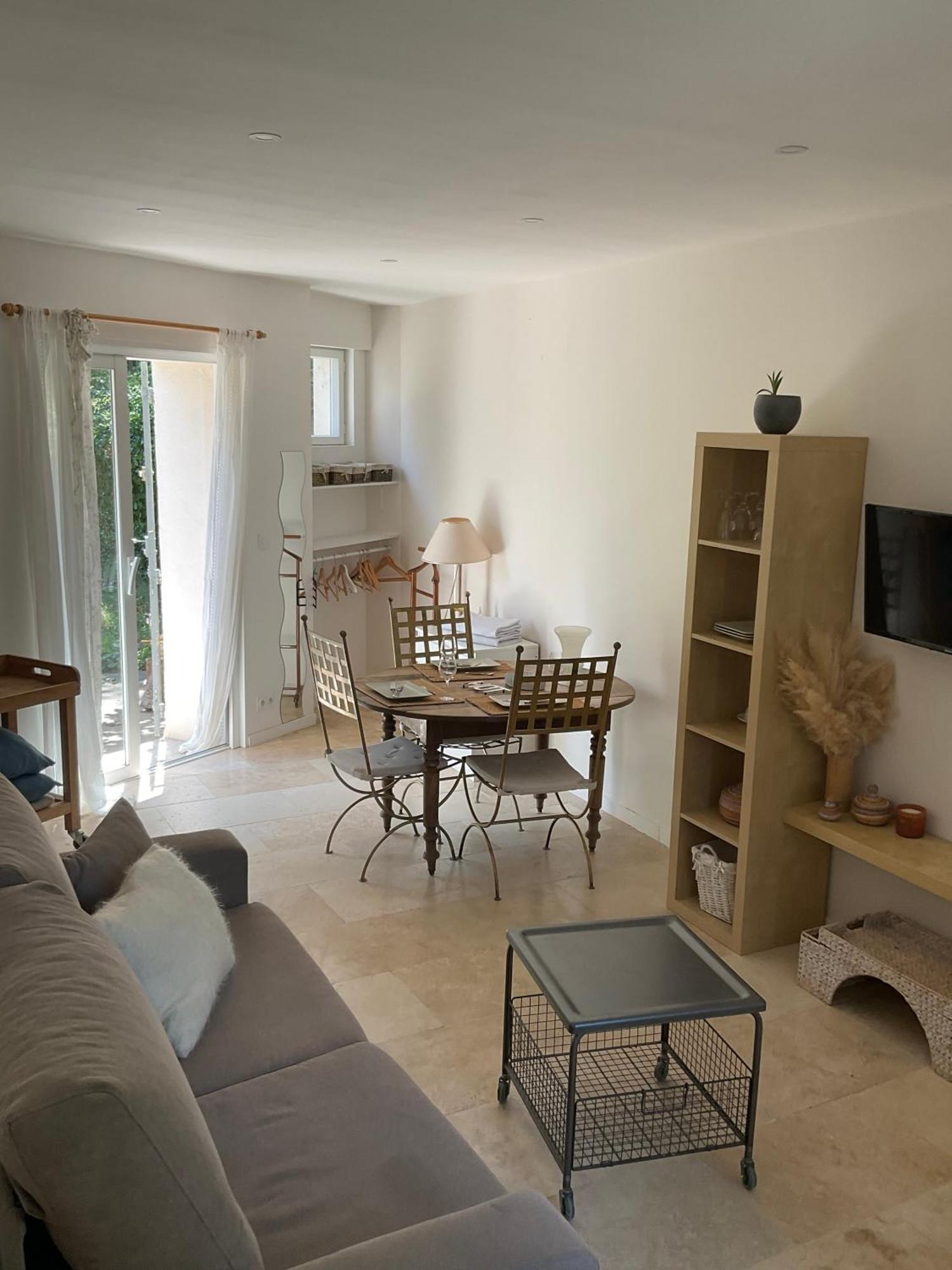 Studio Lumineux Villeneuve-lès-Avignon Esterno foto